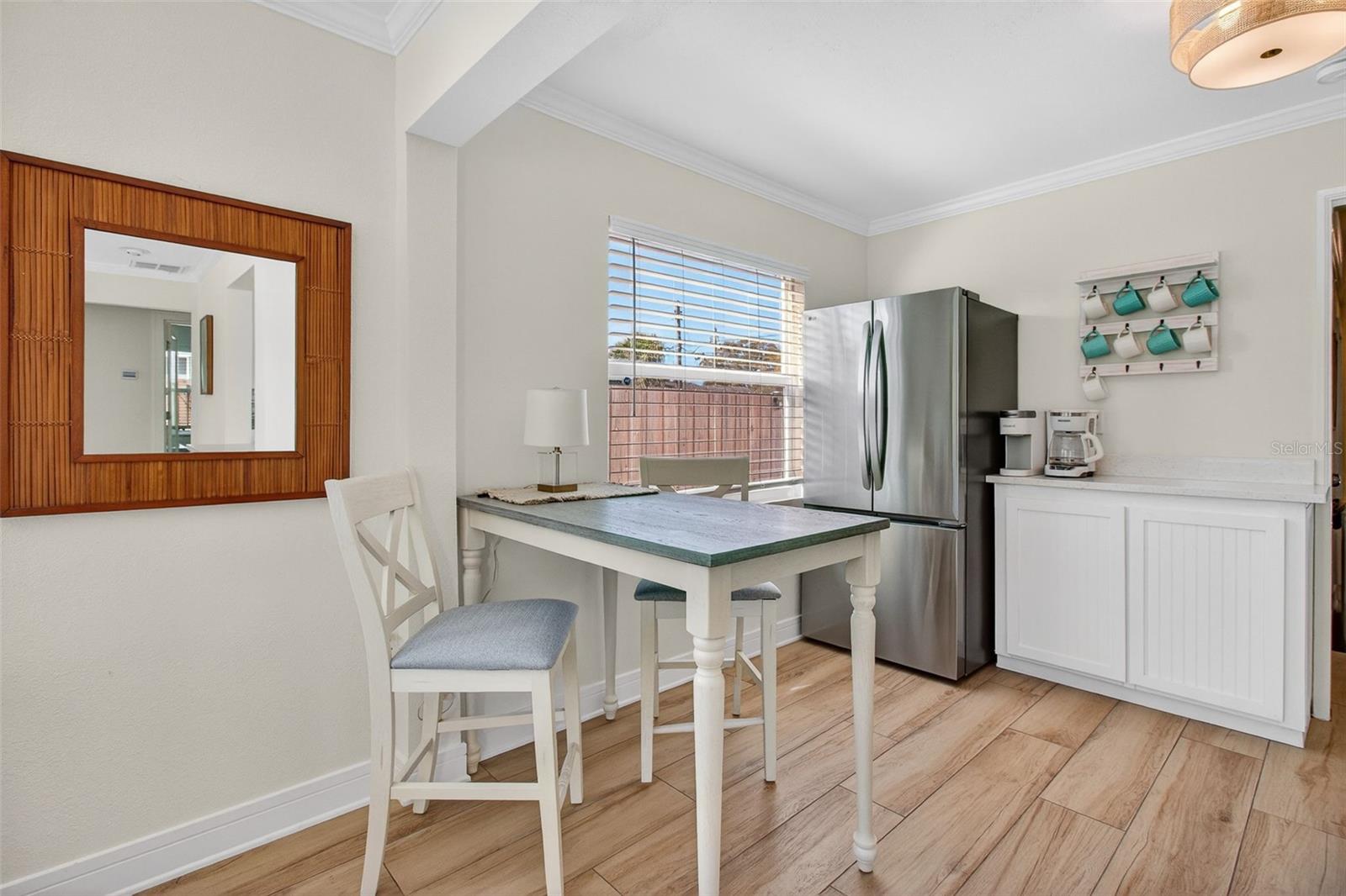 Image 13 of 46 For 2655 Miriam Street S