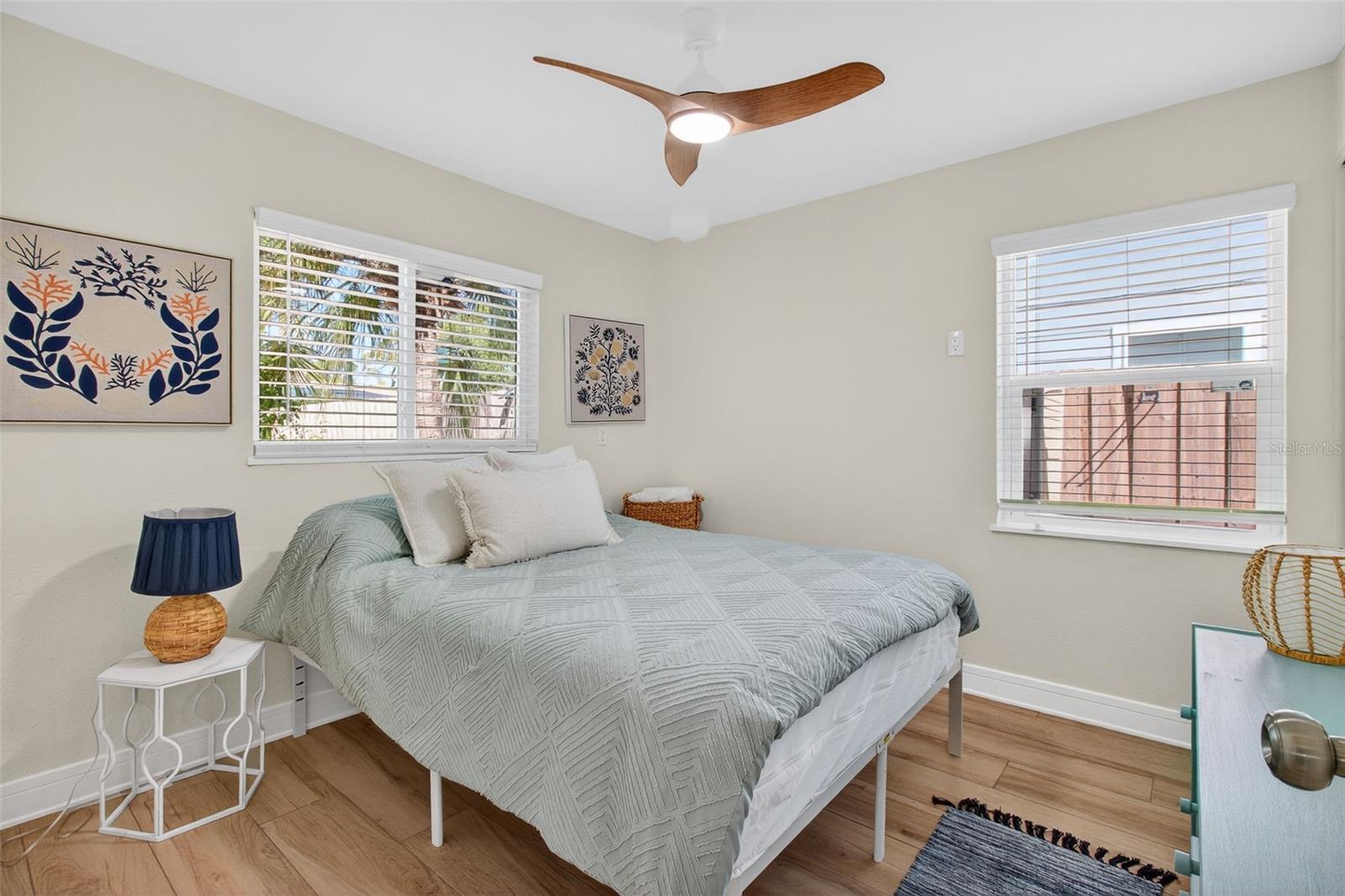 Image 24 of 46 For 2655 Miriam Street S