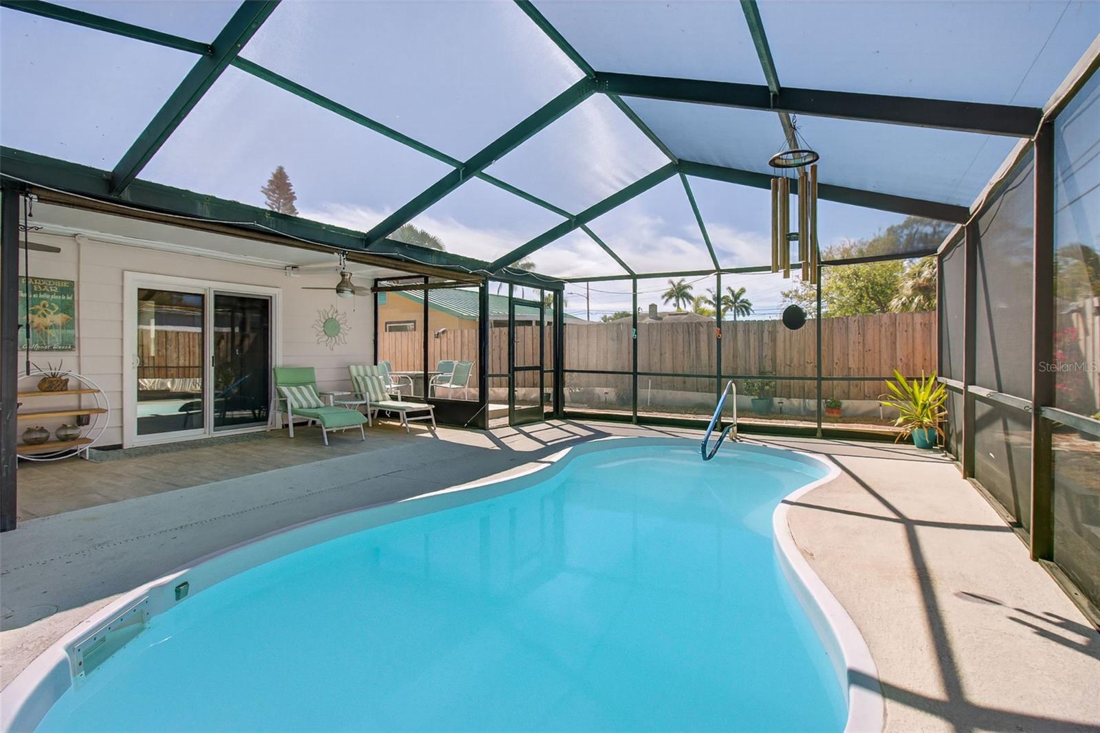 Image 30 of 46 For 2655 Miriam Street S