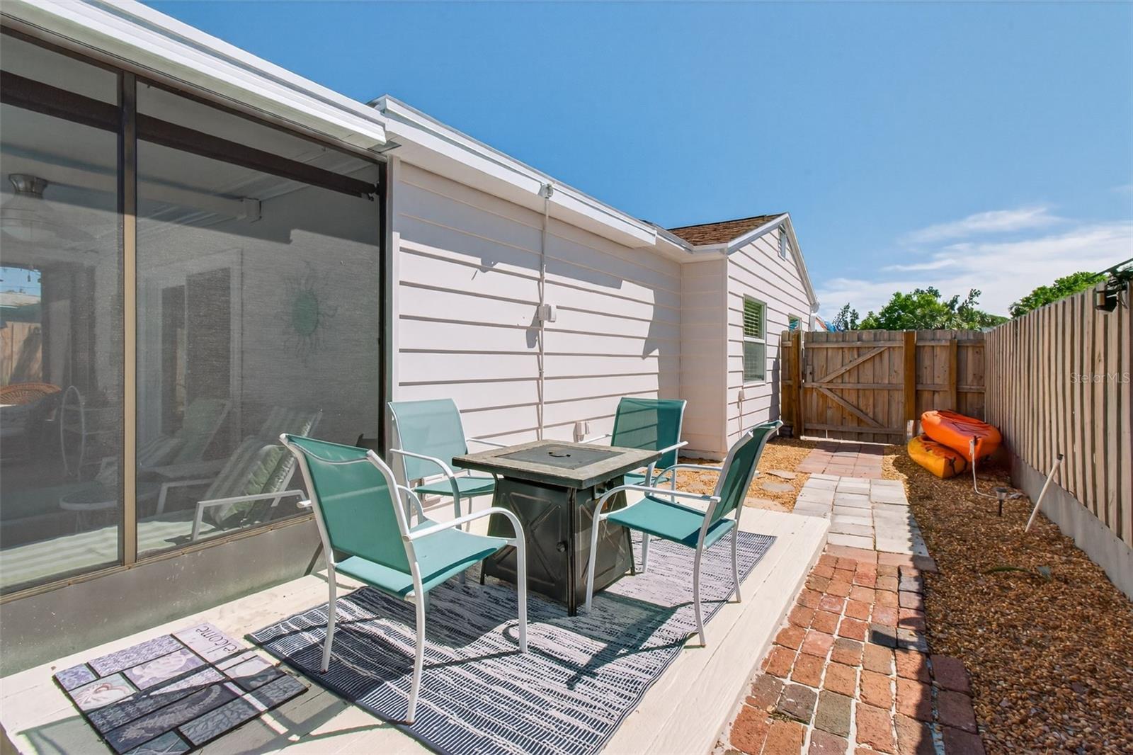 Image 34 of 46 For 2655 Miriam Street S