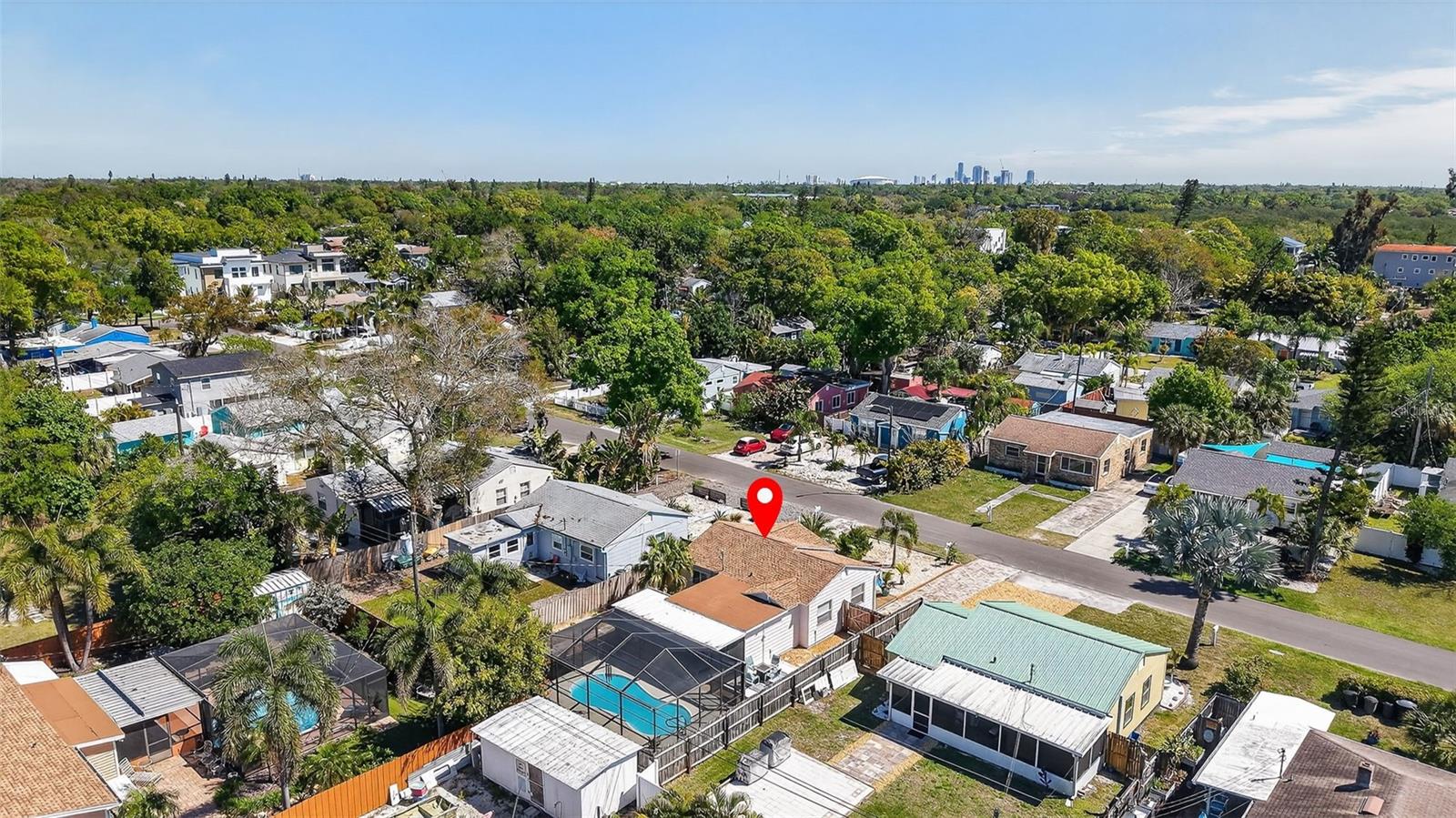 Image 39 of 46 For 2655 Miriam Street S