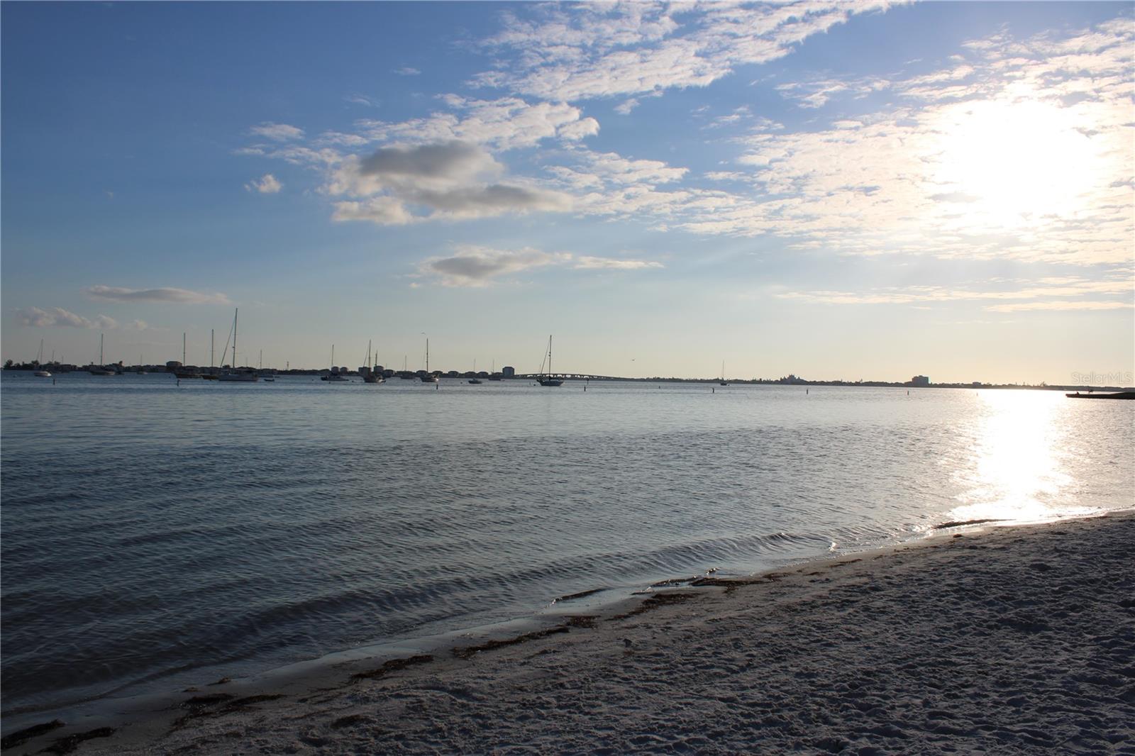 Image 43 of 46 For 2655 Miriam Street S