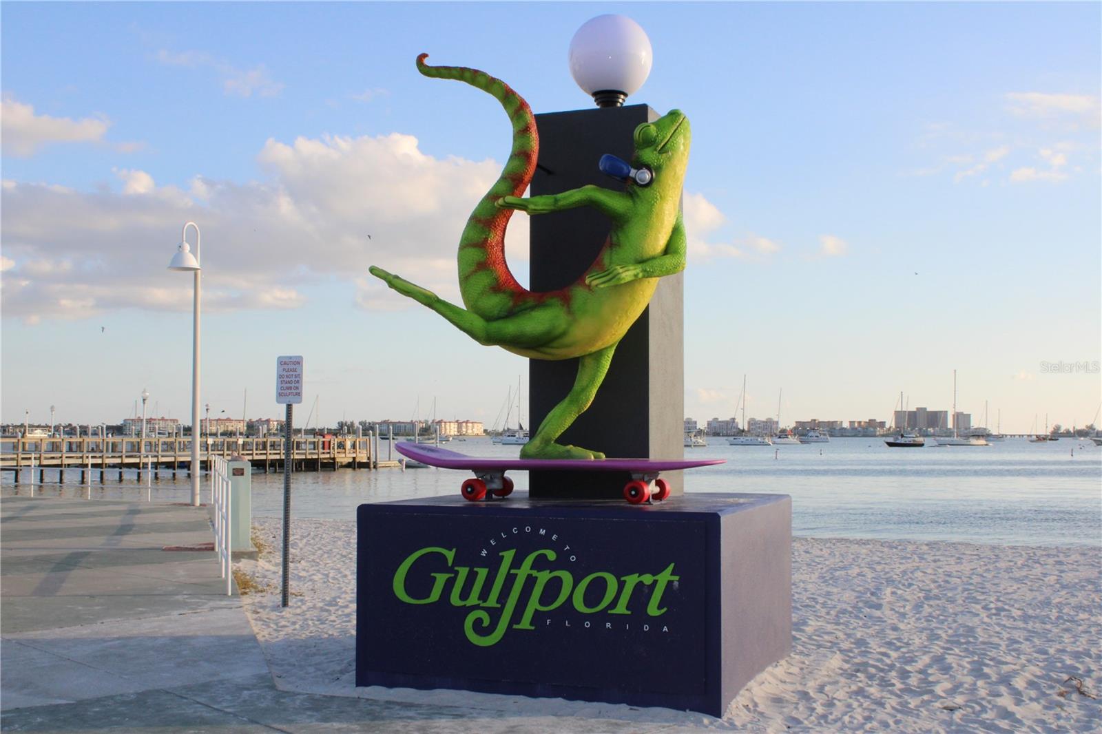 Image 46 of 46 For 2655 Miriam Street S