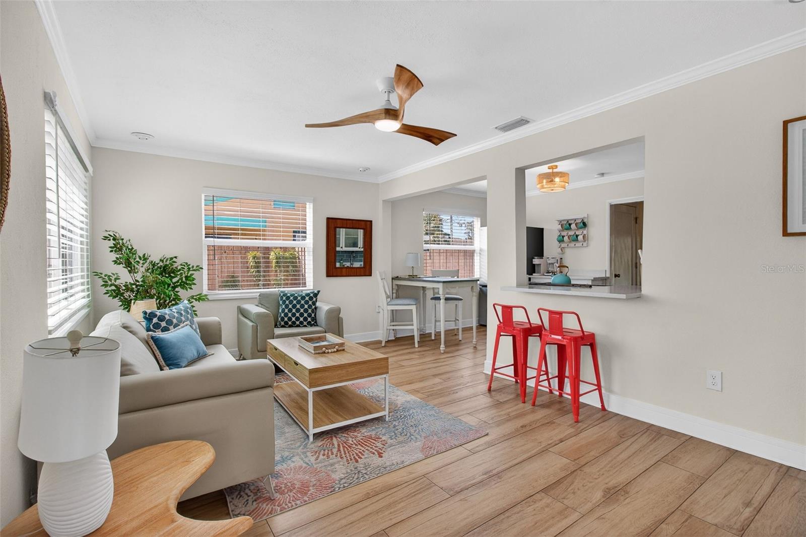 Image 8 of 46 For 2655 Miriam Street S