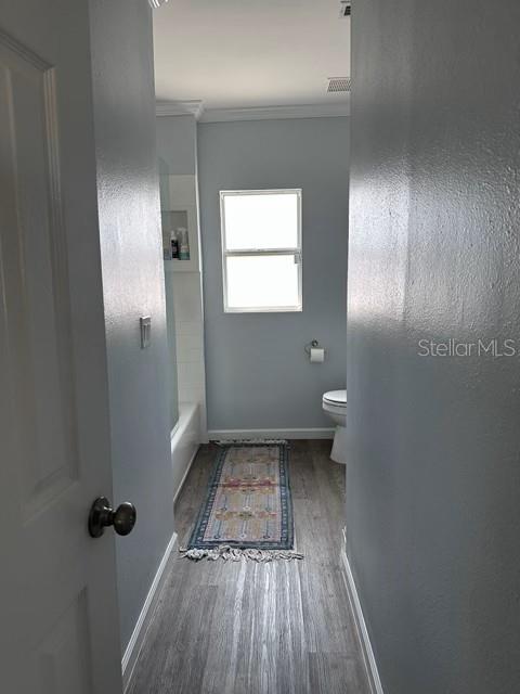 Listing photo id 2 for 7211 Taliaferro Avenue