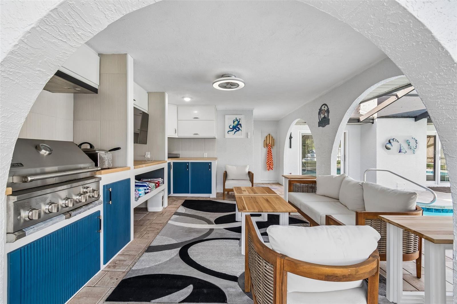 Image 43 of 82 For 7995 Chaucer Drive