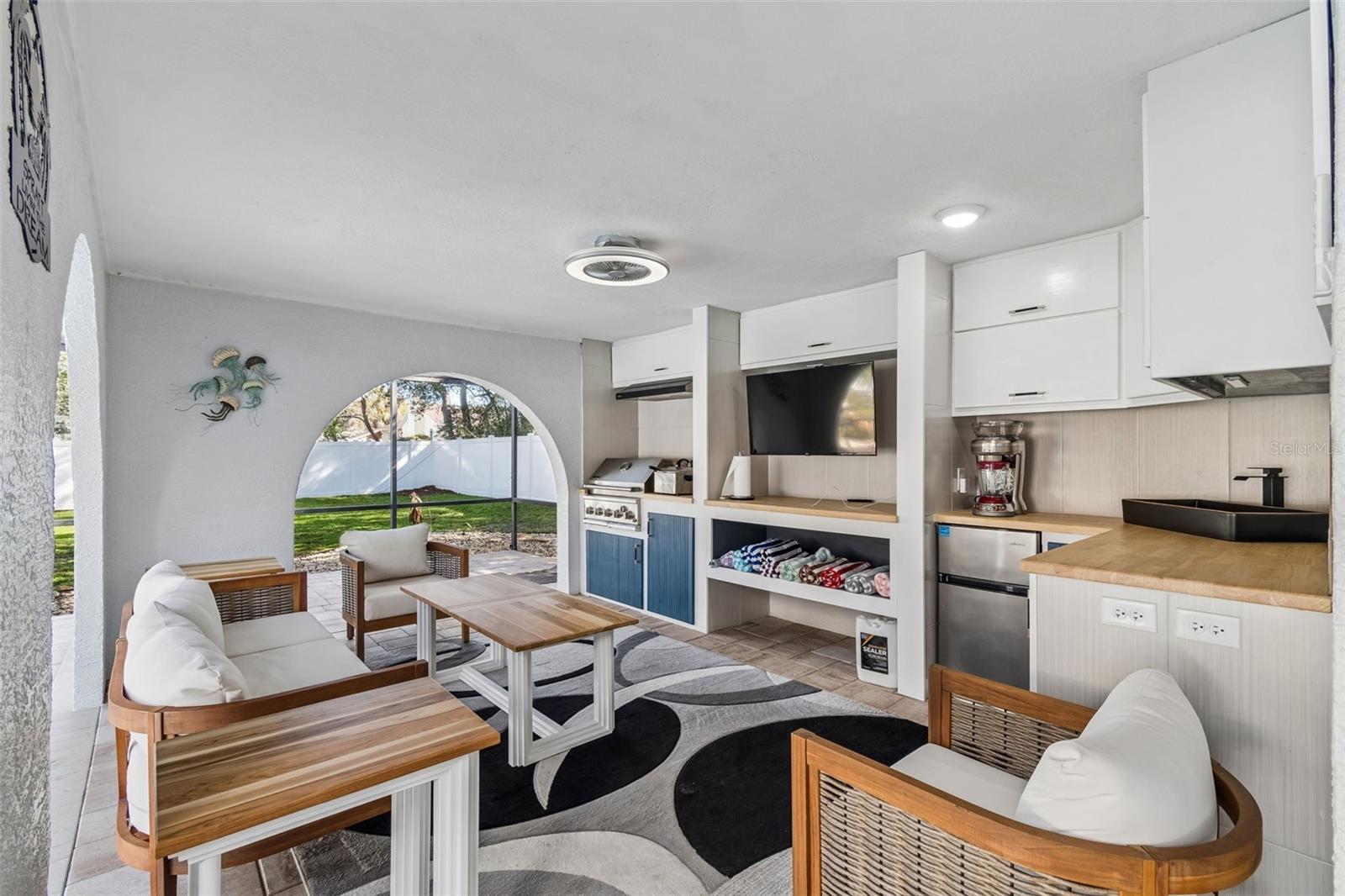 Image 44 of 82 For 7995 Chaucer Drive