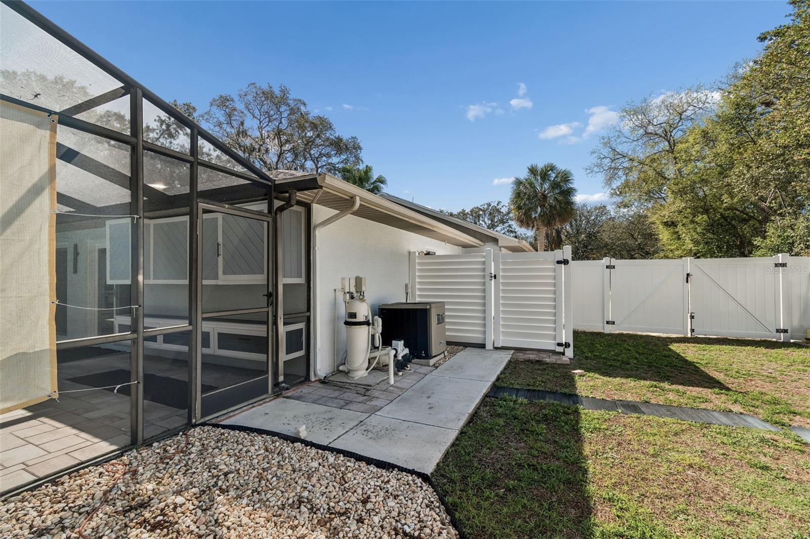 Image 53 of 82 For 7995 Chaucer Drive