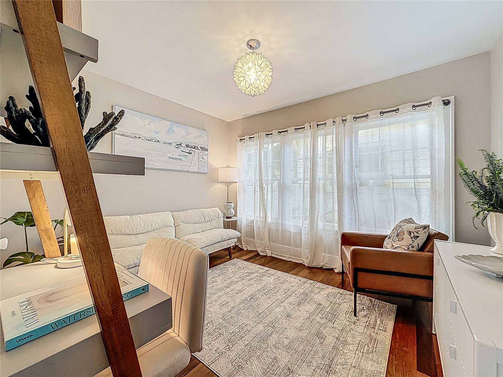 Image 24 of 47 For 231 15th Avenue Ne