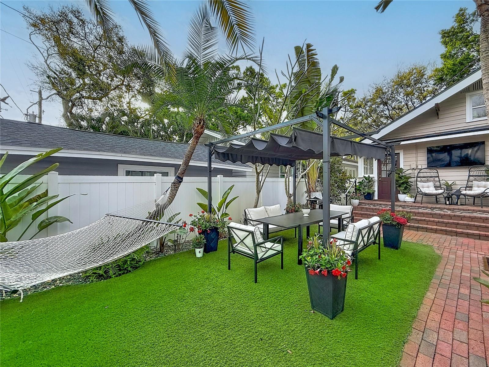 Image 39 of 47 For 231 15th Avenue Ne