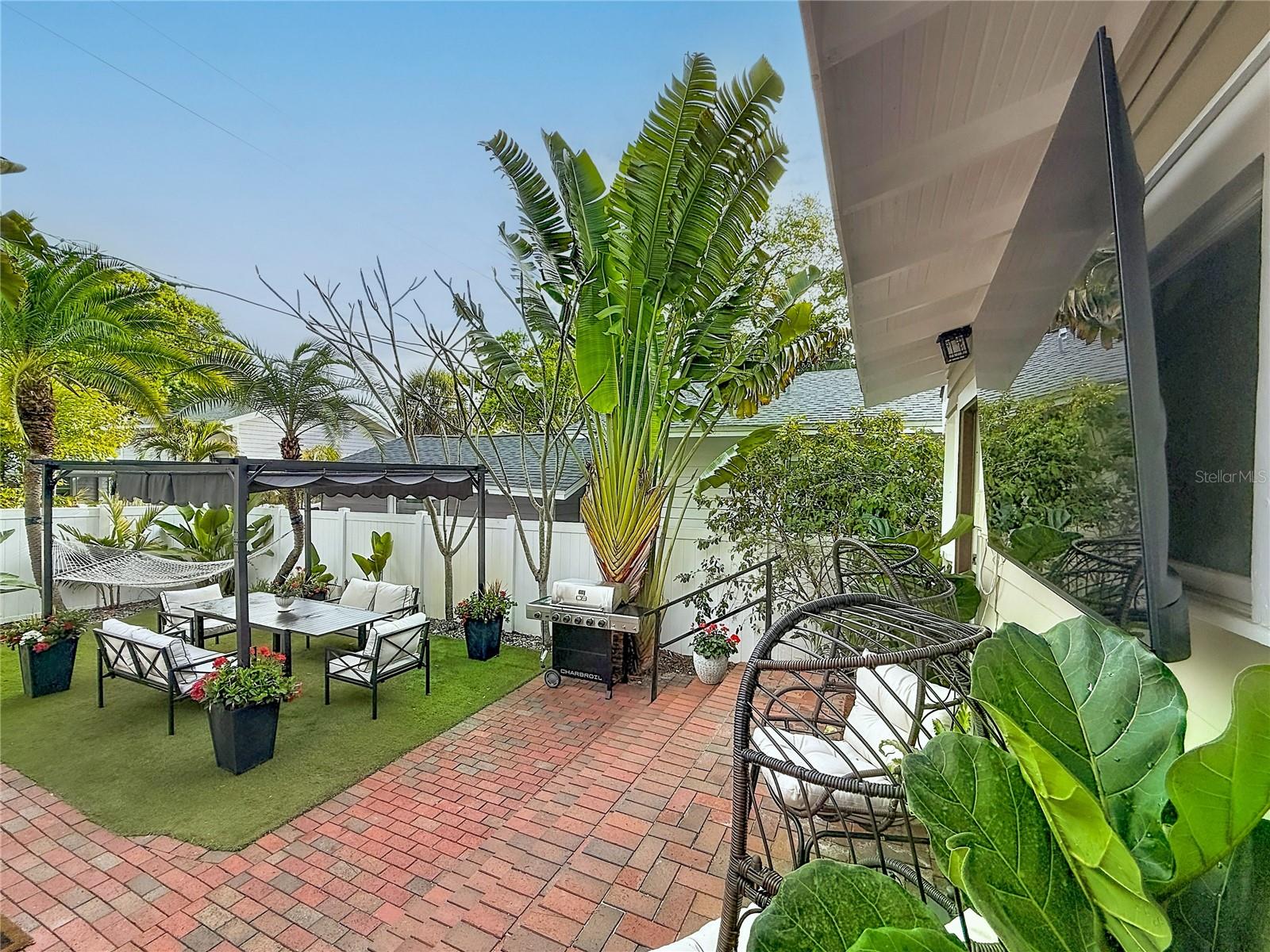 Image 41 of 47 For 231 15th Avenue Ne