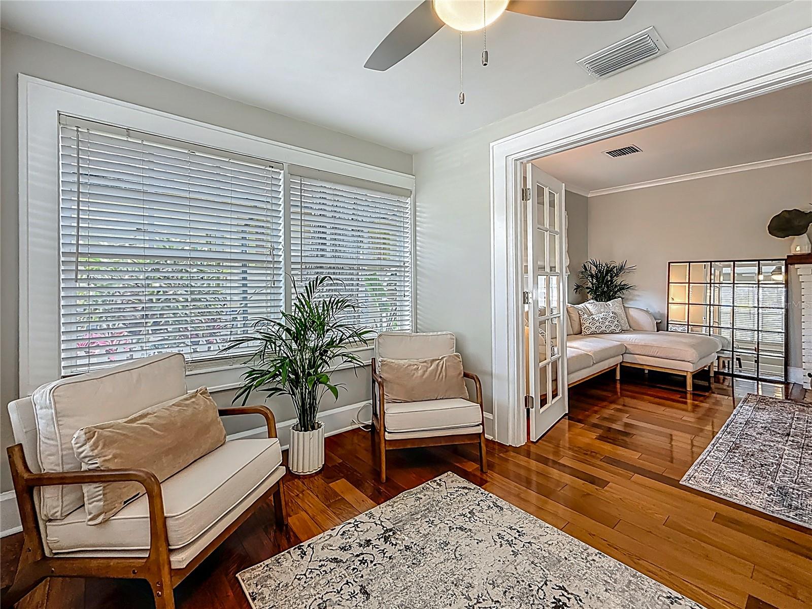 Image 7 of 47 For 231 15th Avenue Ne