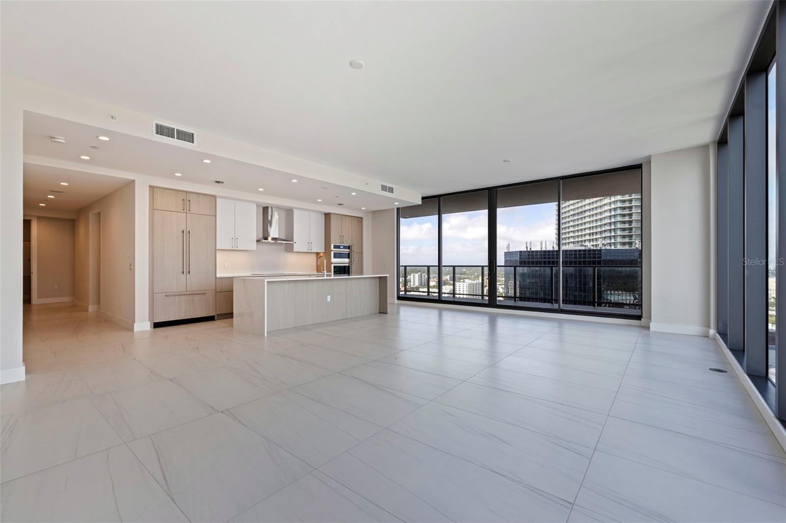 Image 14 of 73 For 275 1st Avenue S 2201