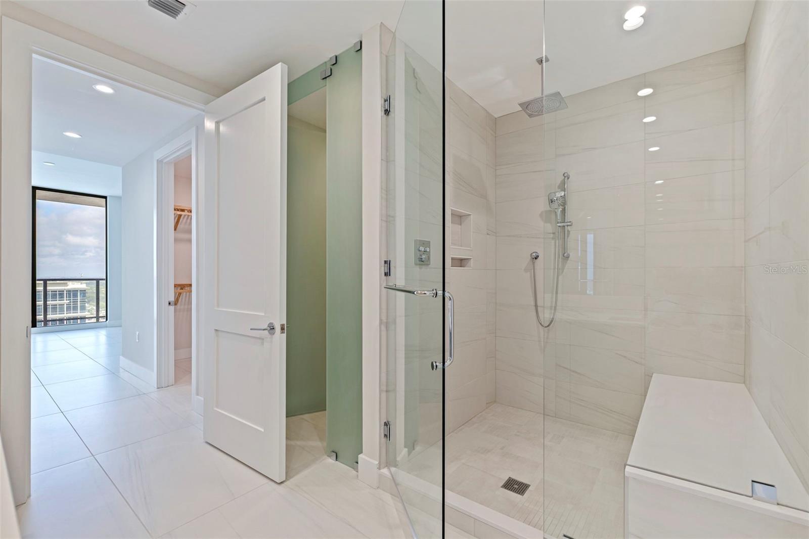 Image 31 of 73 For 275 1st Avenue S 2201