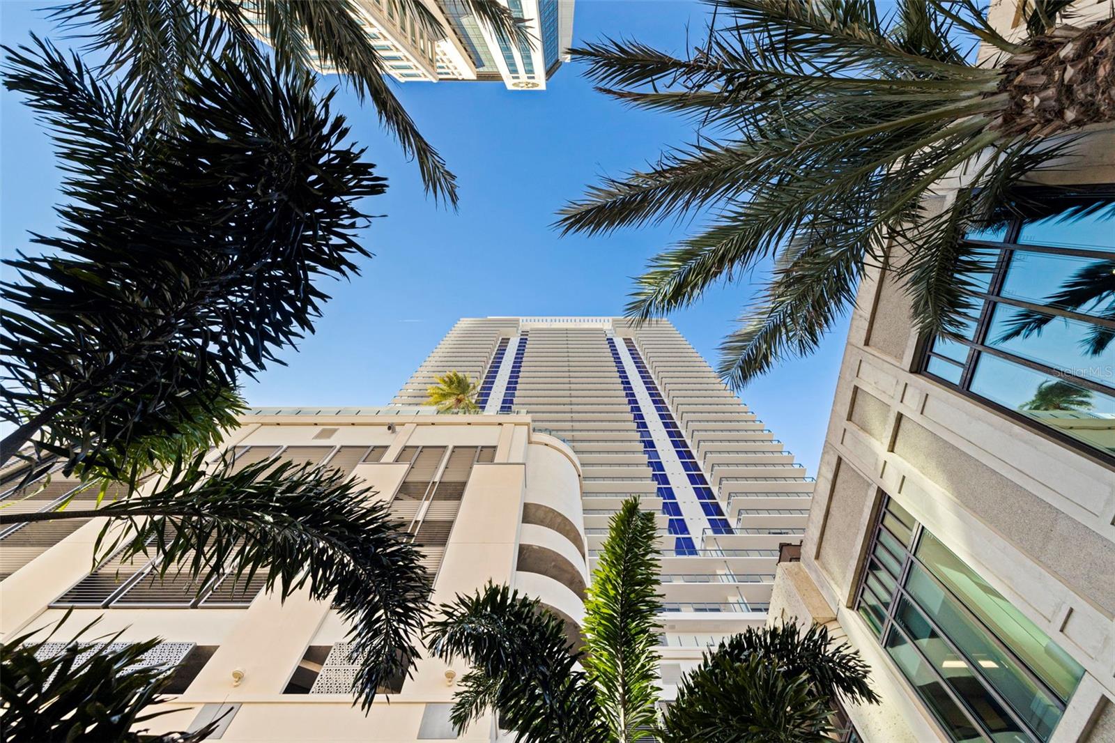 Image 62 of 73 For 275 1st Avenue S 2201