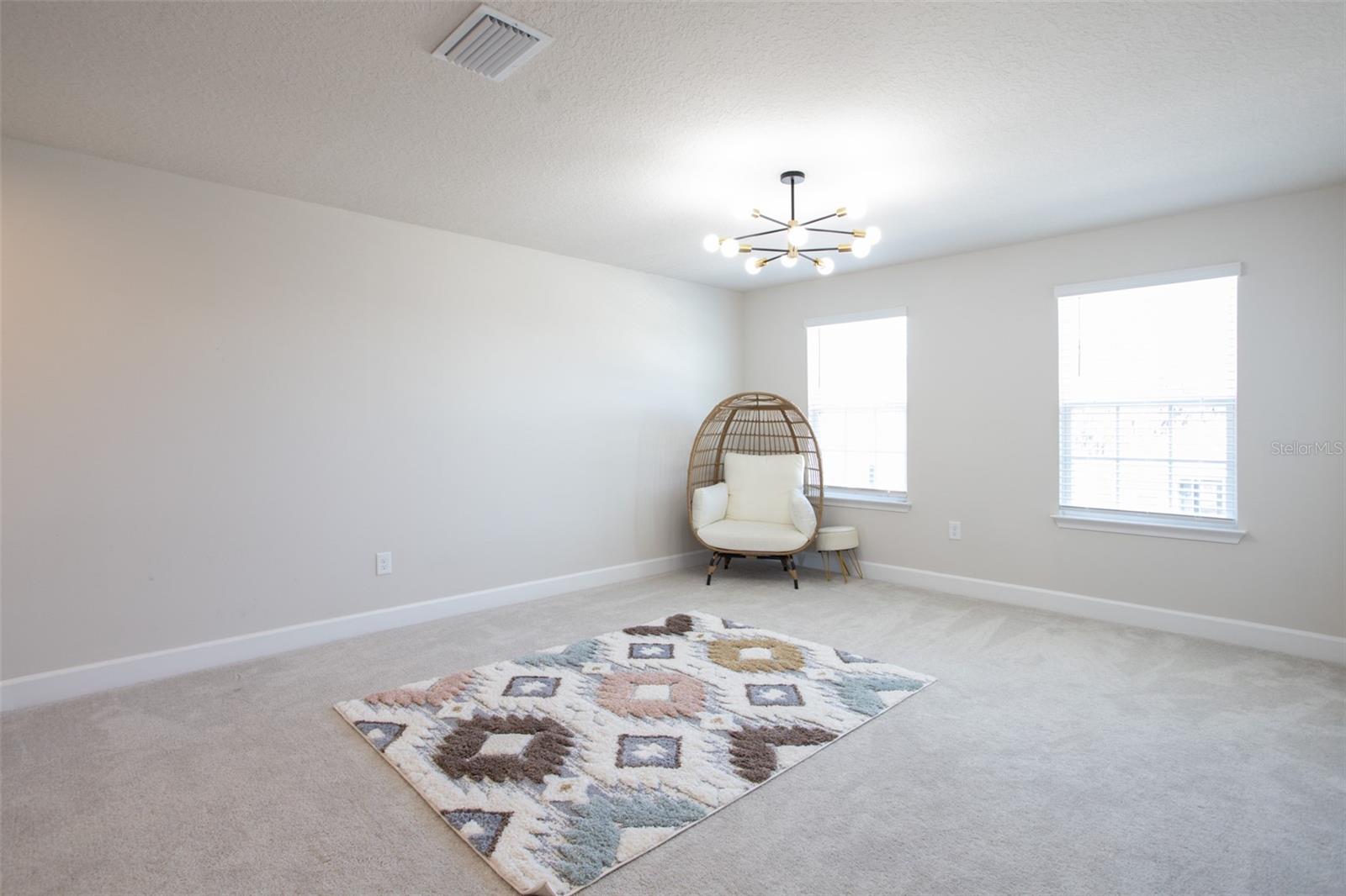 Image 26 of 43 For 10225 Gliding Eagle Way