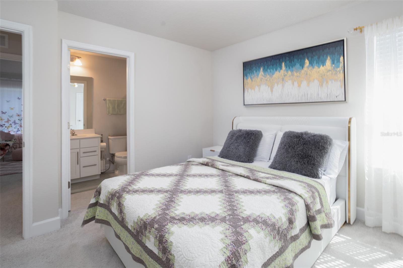 Image 29 of 43 For 10225 Gliding Eagle Way