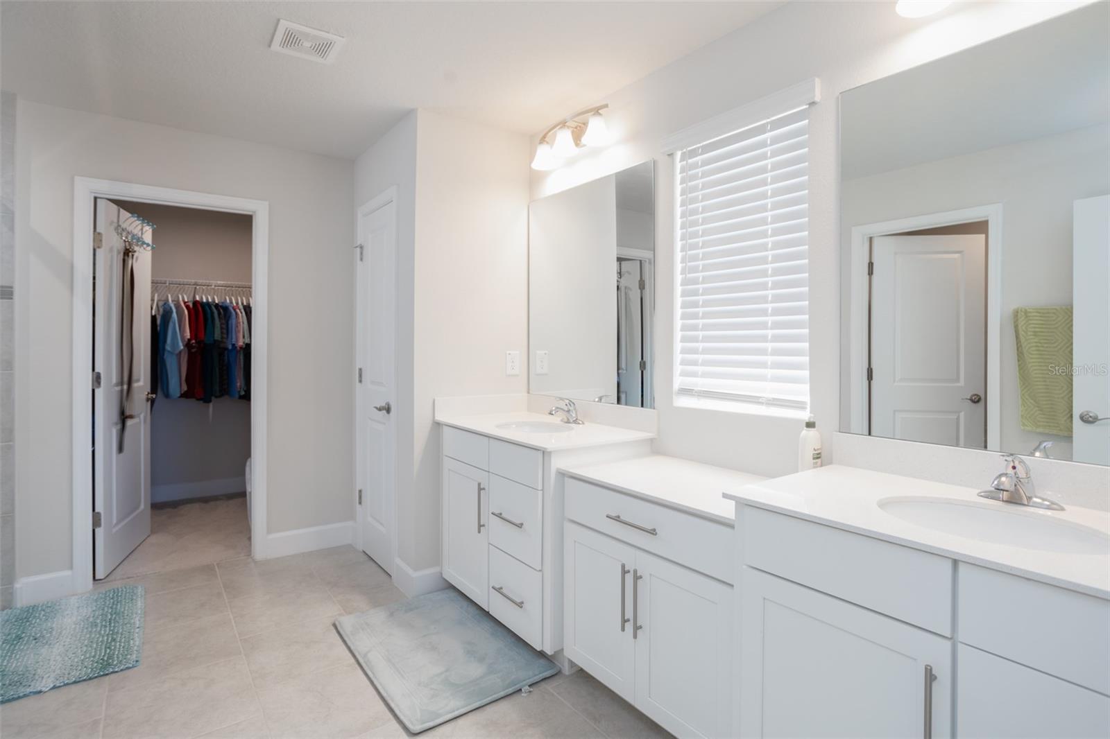 Image 35 of 43 For 10225 Gliding Eagle Way