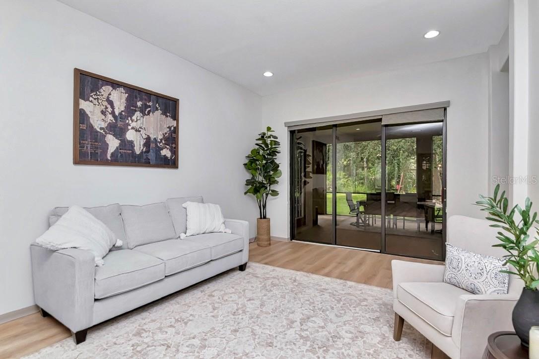 Image 10 of 38 For 20110 Pond Spring Way