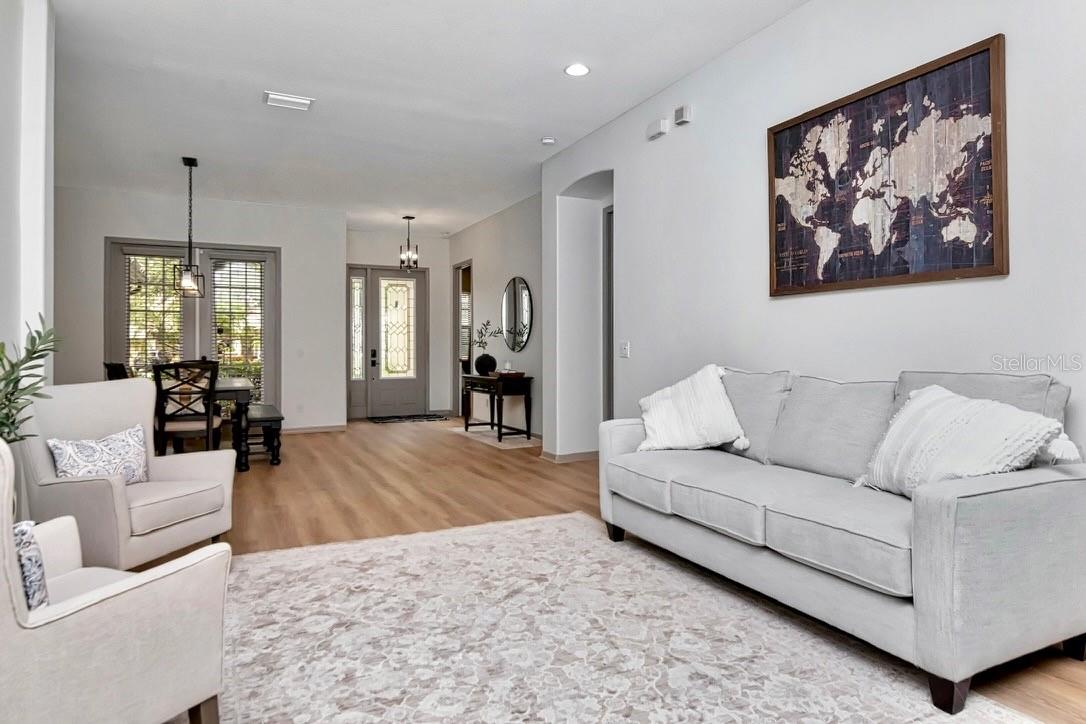 Image 11 of 38 For 20110 Pond Spring Way