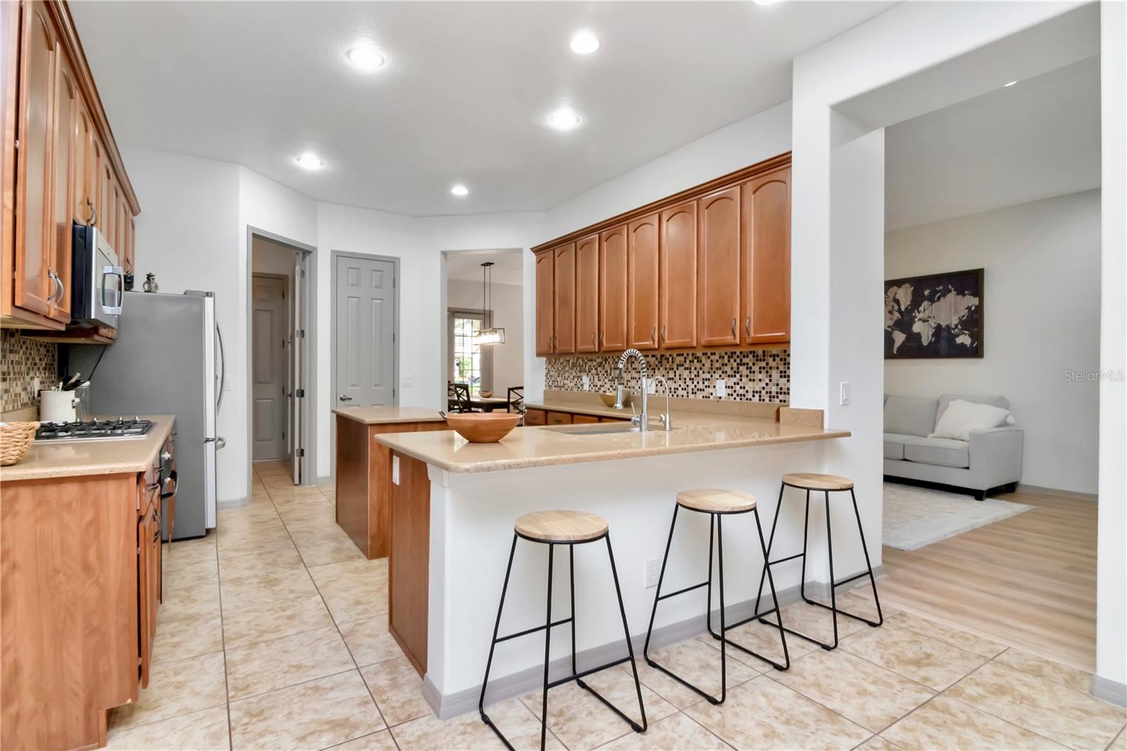 Image 15 of 38 For 20110 Pond Spring Way