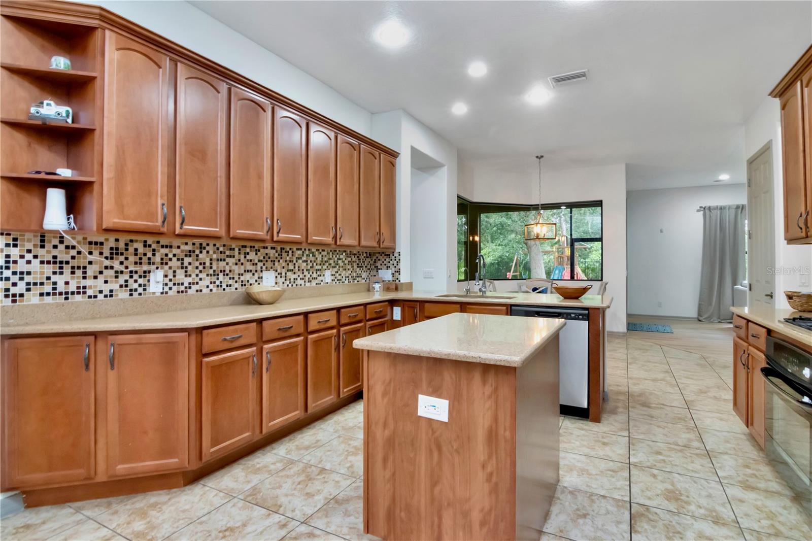 Image 20 of 38 For 20110 Pond Spring Way