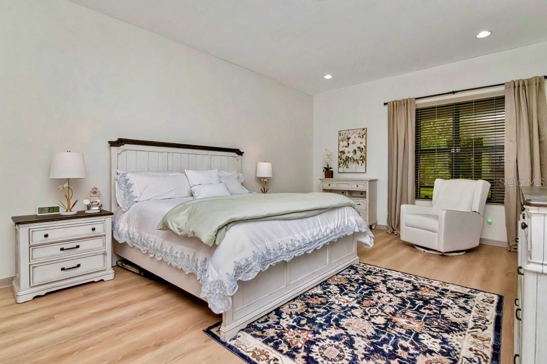 Image 23 of 38 For 20110 Pond Spring Way