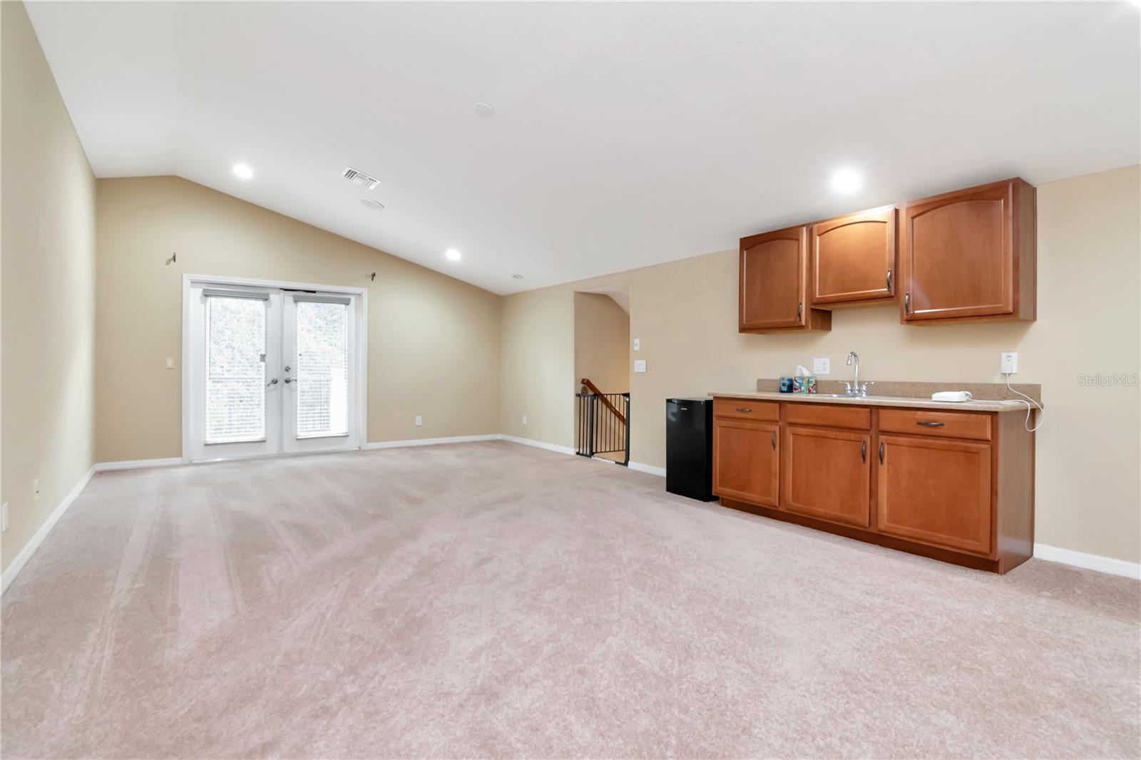 Image 32 of 38 For 20110 Pond Spring Way