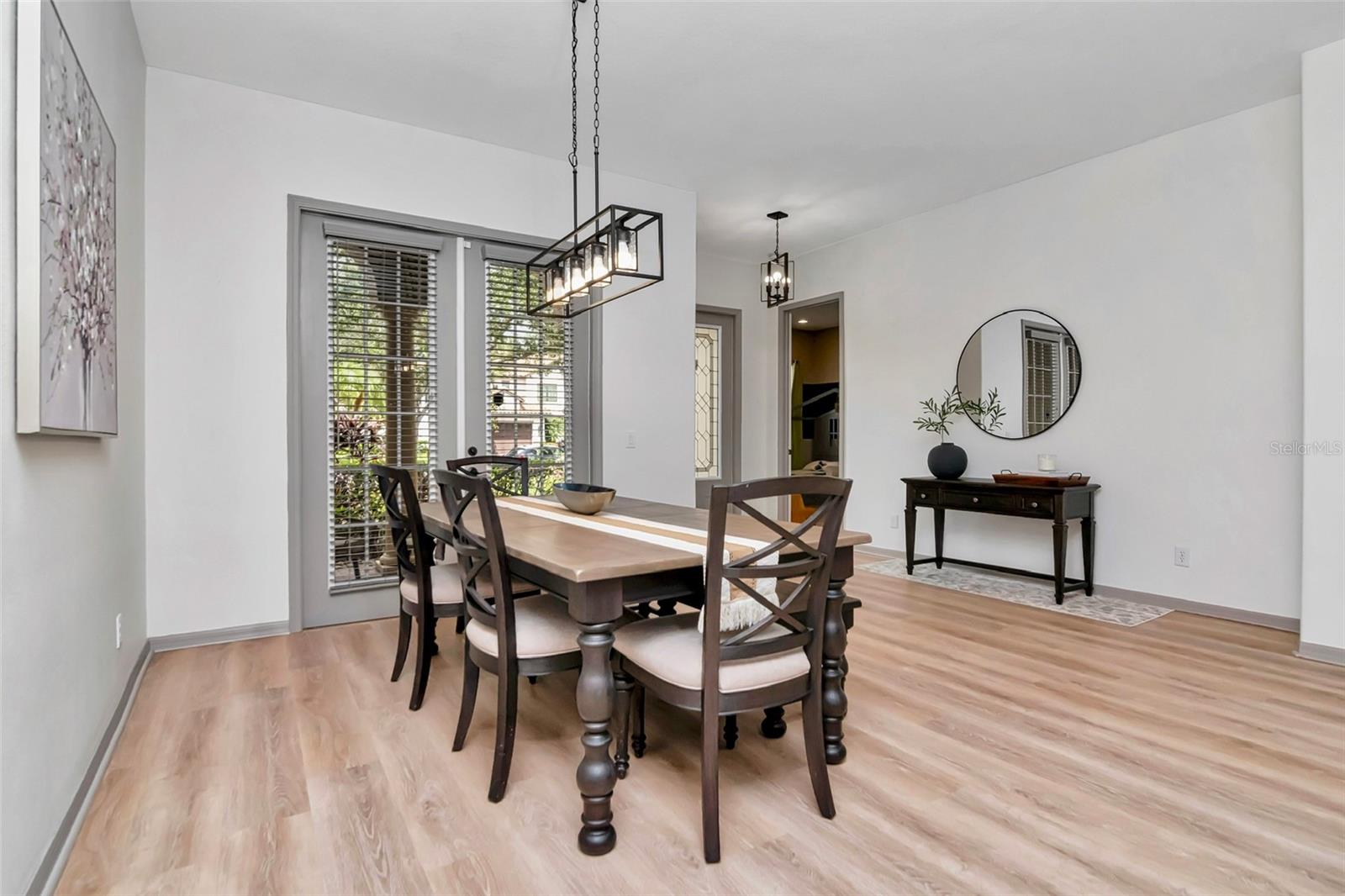 Image 6 of 38 For 20110 Pond Spring Way