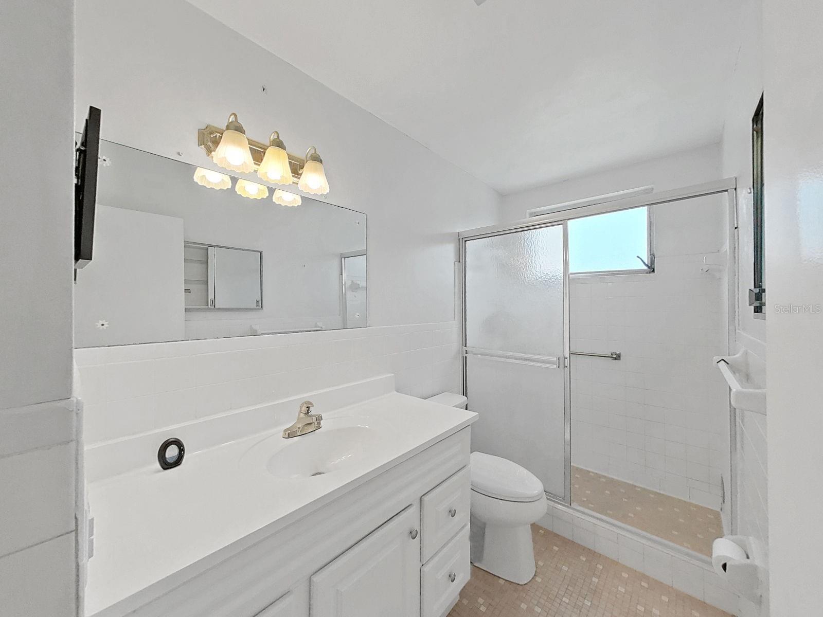 Image 21 of 73 For 2451 Canadian Way 23