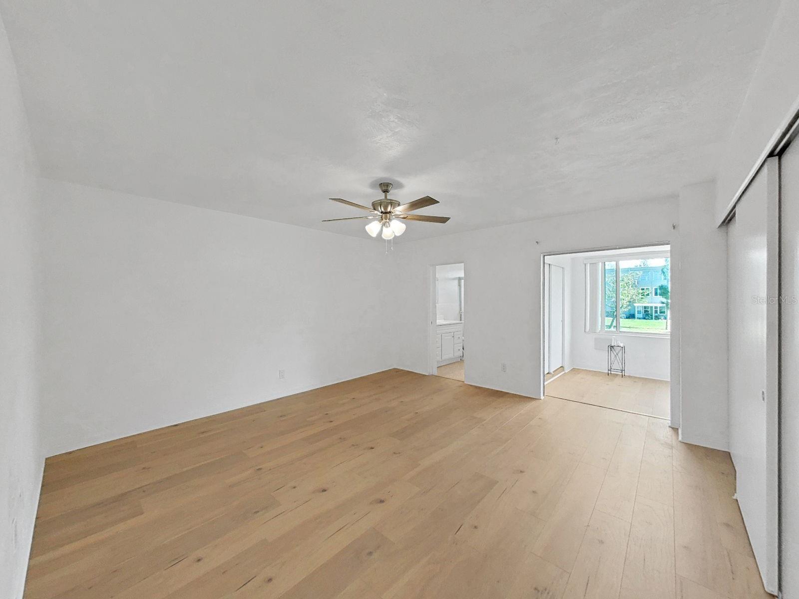 Image 26 of 73 For 2451 Canadian Way 23