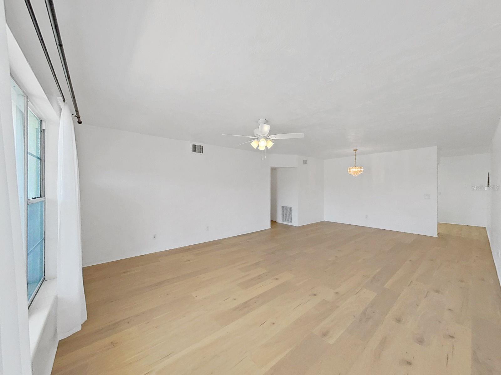 Image 37 of 73 For 2451 Canadian Way 23