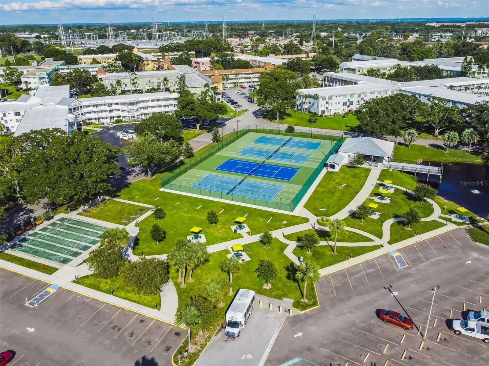 Image 43 of 73 For 2451 Canadian Way 23