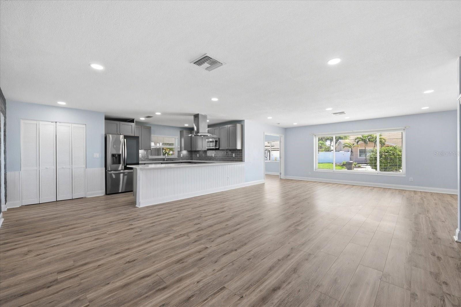 Image 25 of 57 For 7891 4th Avenue S