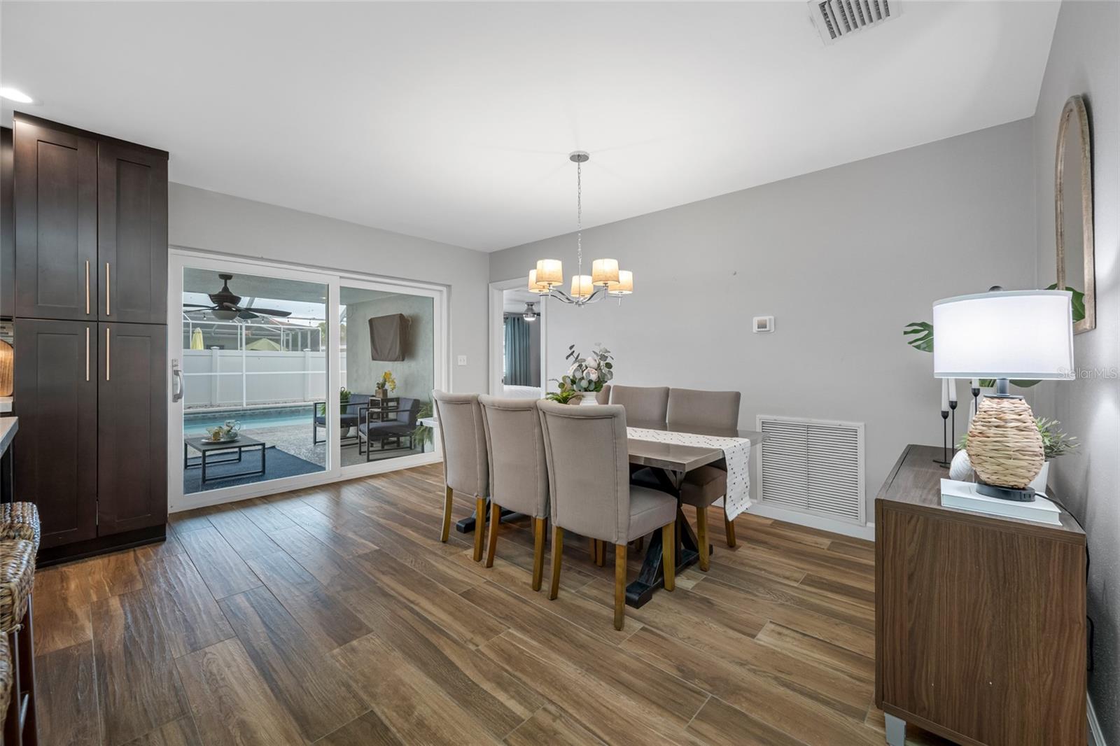 Image 16 of 47 For 1467 Bugle Lane