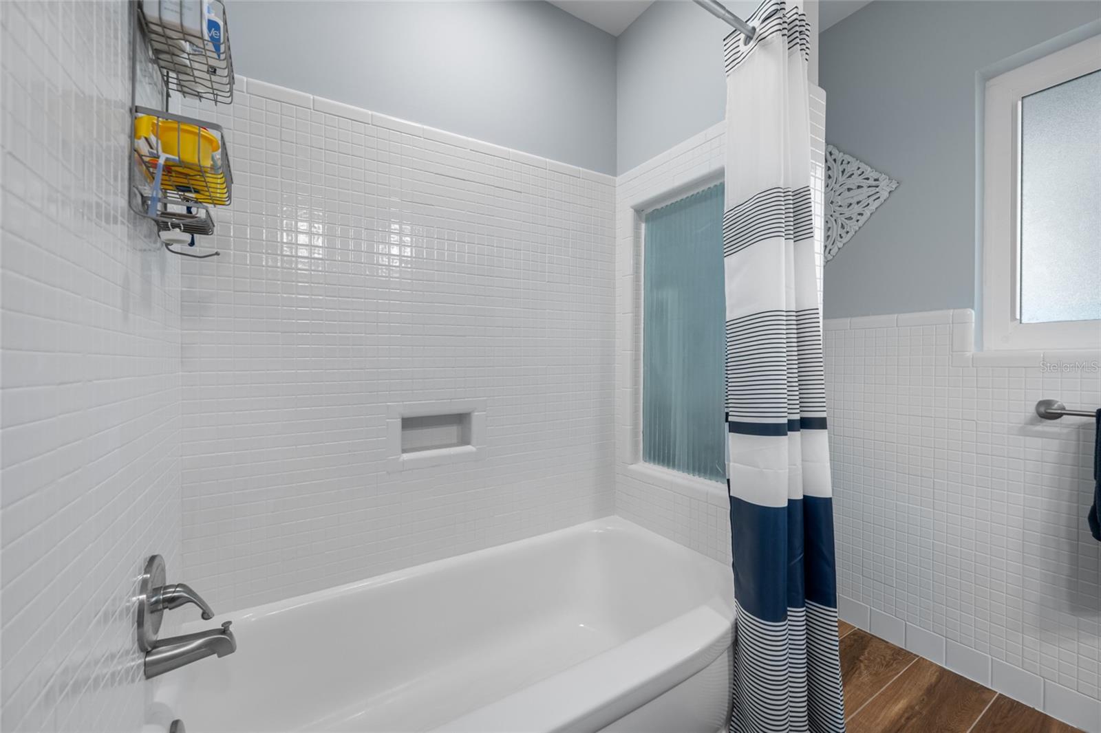 Image 32 of 47 For 1467 Bugle Lane