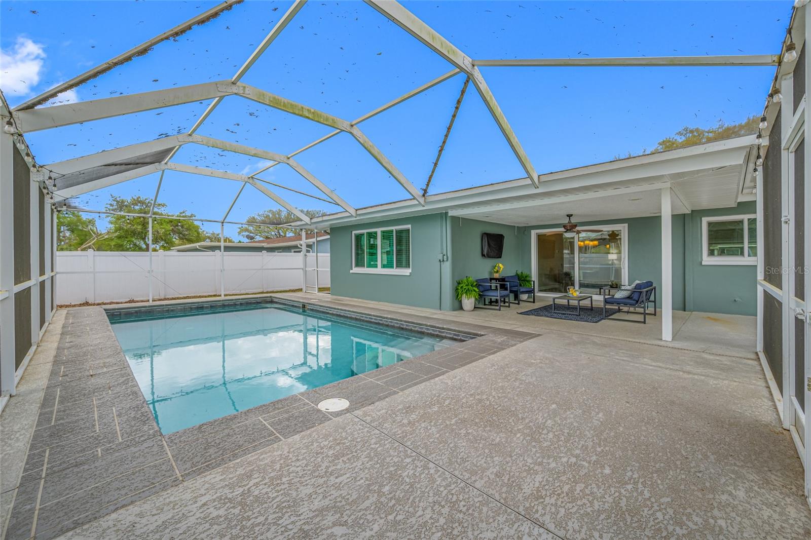 Image 40 of 47 For 1467 Bugle Lane