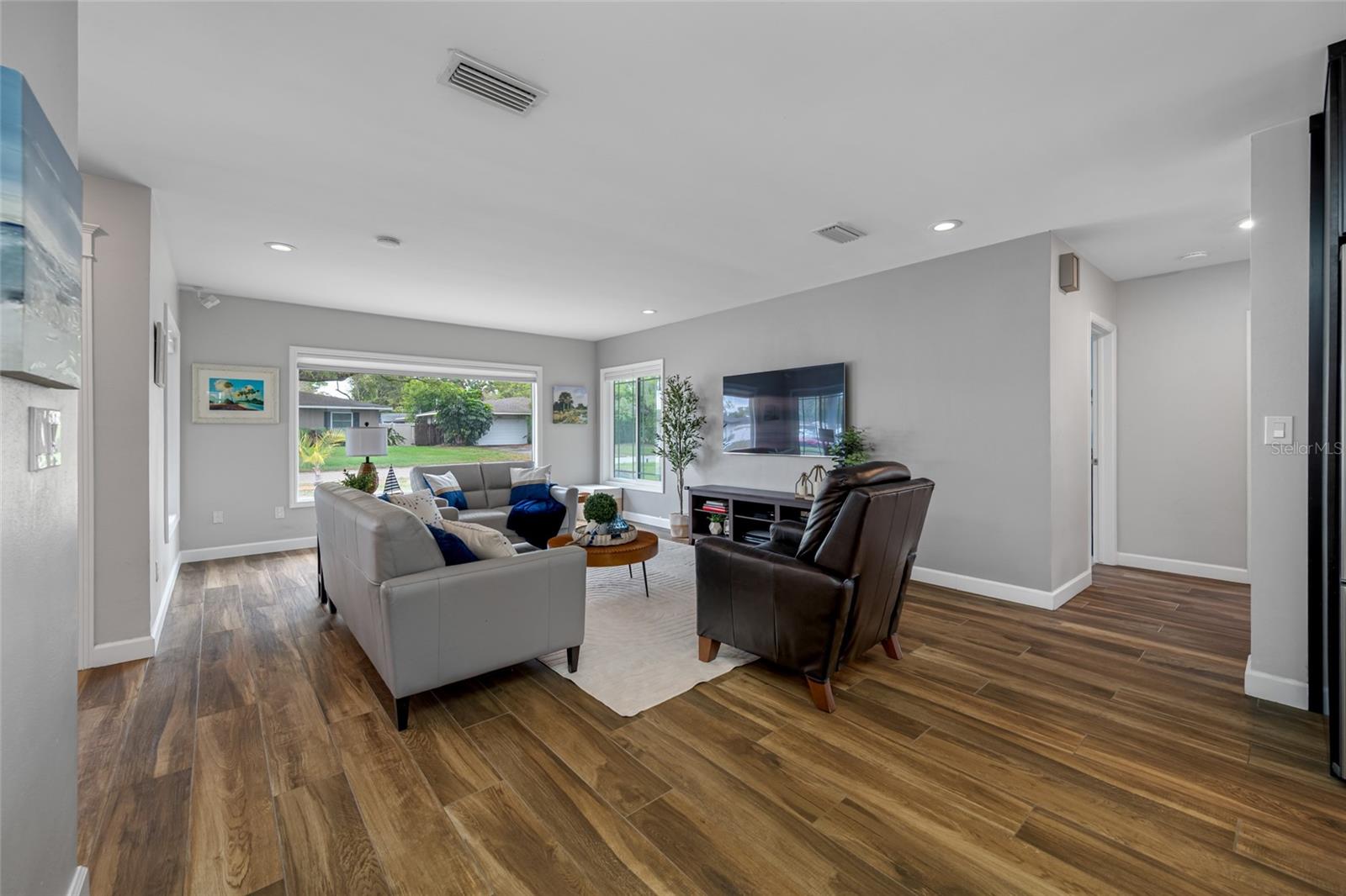 Image 8 of 47 For 1467 Bugle Lane