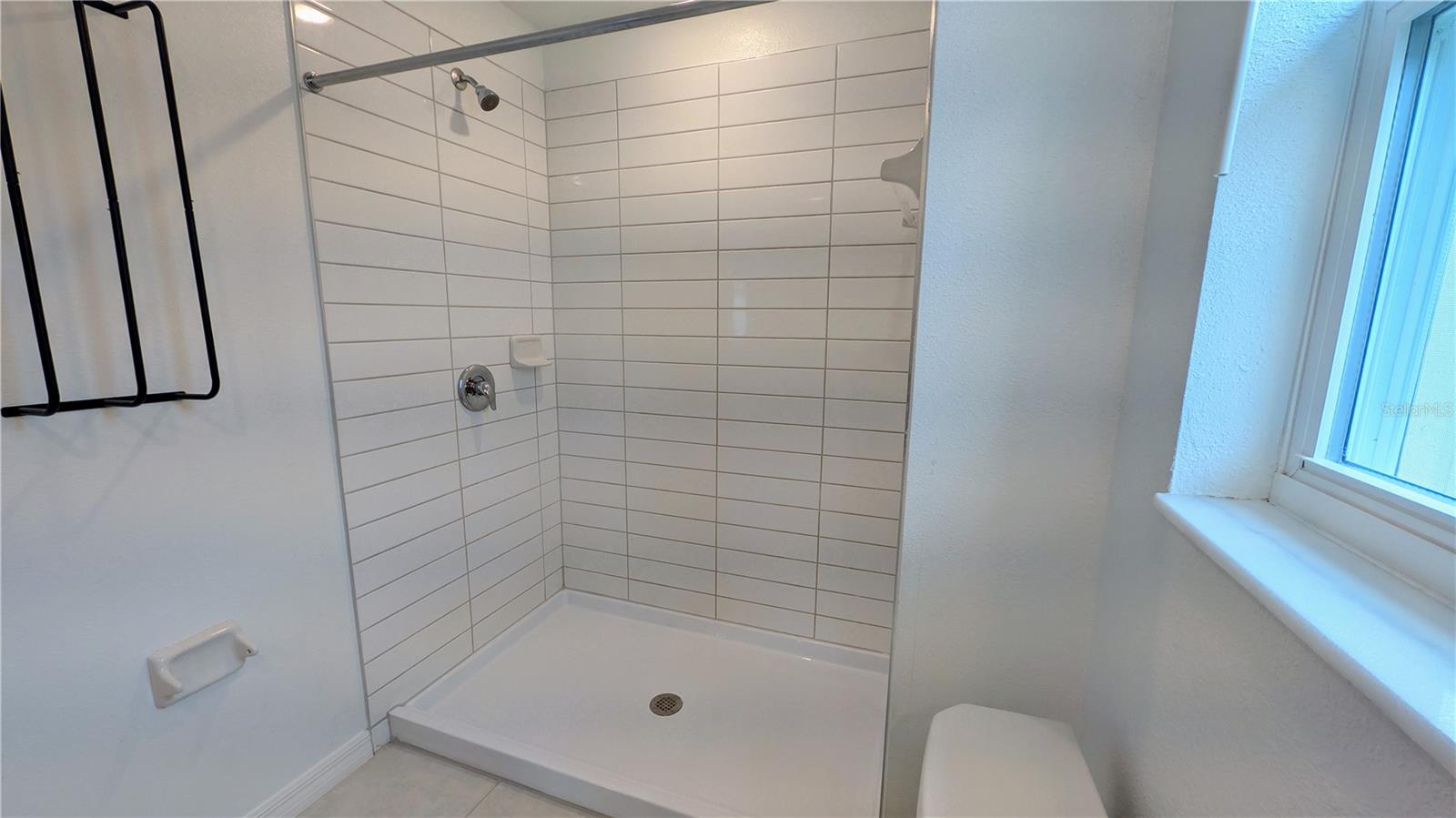 Image 24 of 42 For 6049 Shiner Street