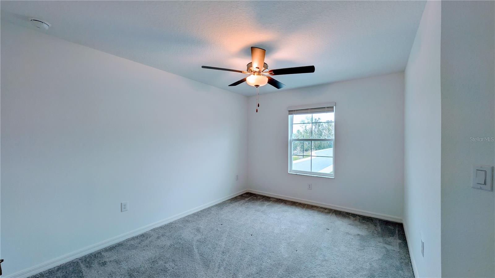 Image 26 of 42 For 6049 Shiner Street