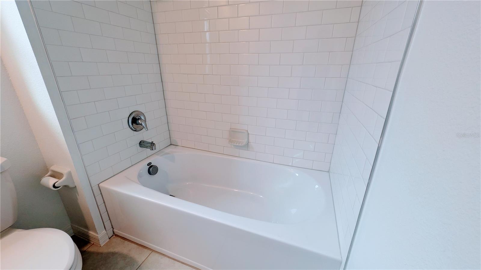 Image 32 of 42 For 6049 Shiner Street