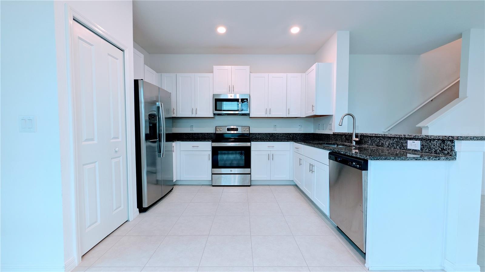 Image 8 of 42 For 6049 Shiner Street