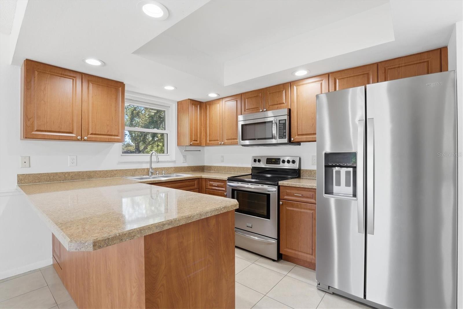 Image 12 of 36 For 506 Summerwood Court