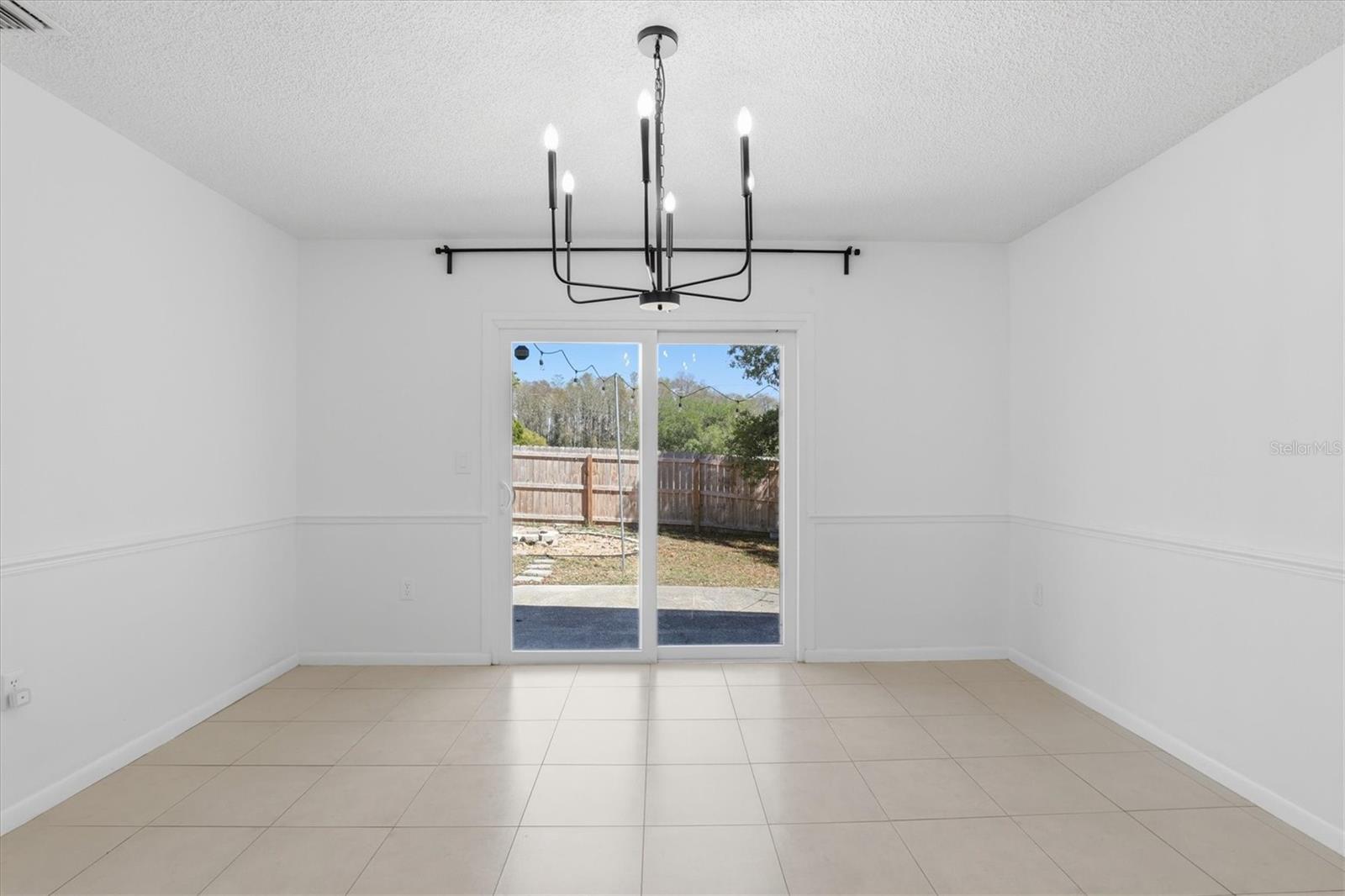 Image 17 of 36 For 506 Summerwood Court