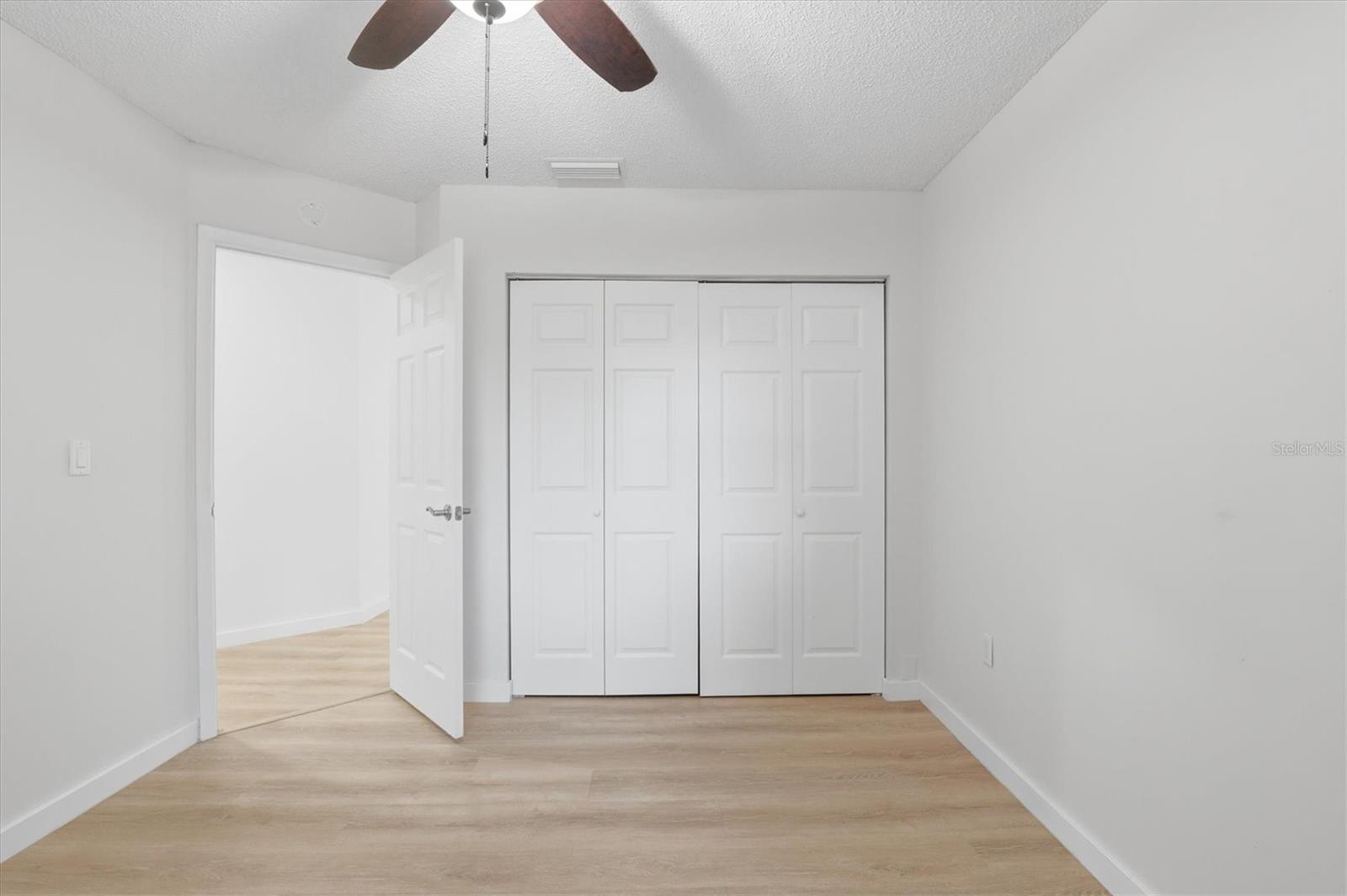 Image 29 of 36 For 506 Summerwood Court