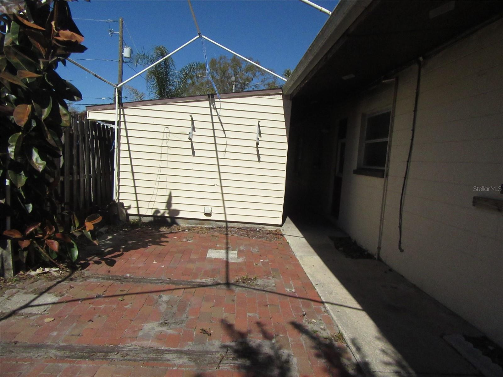 Image 10 of 33 For 1213 Cuttingin Place