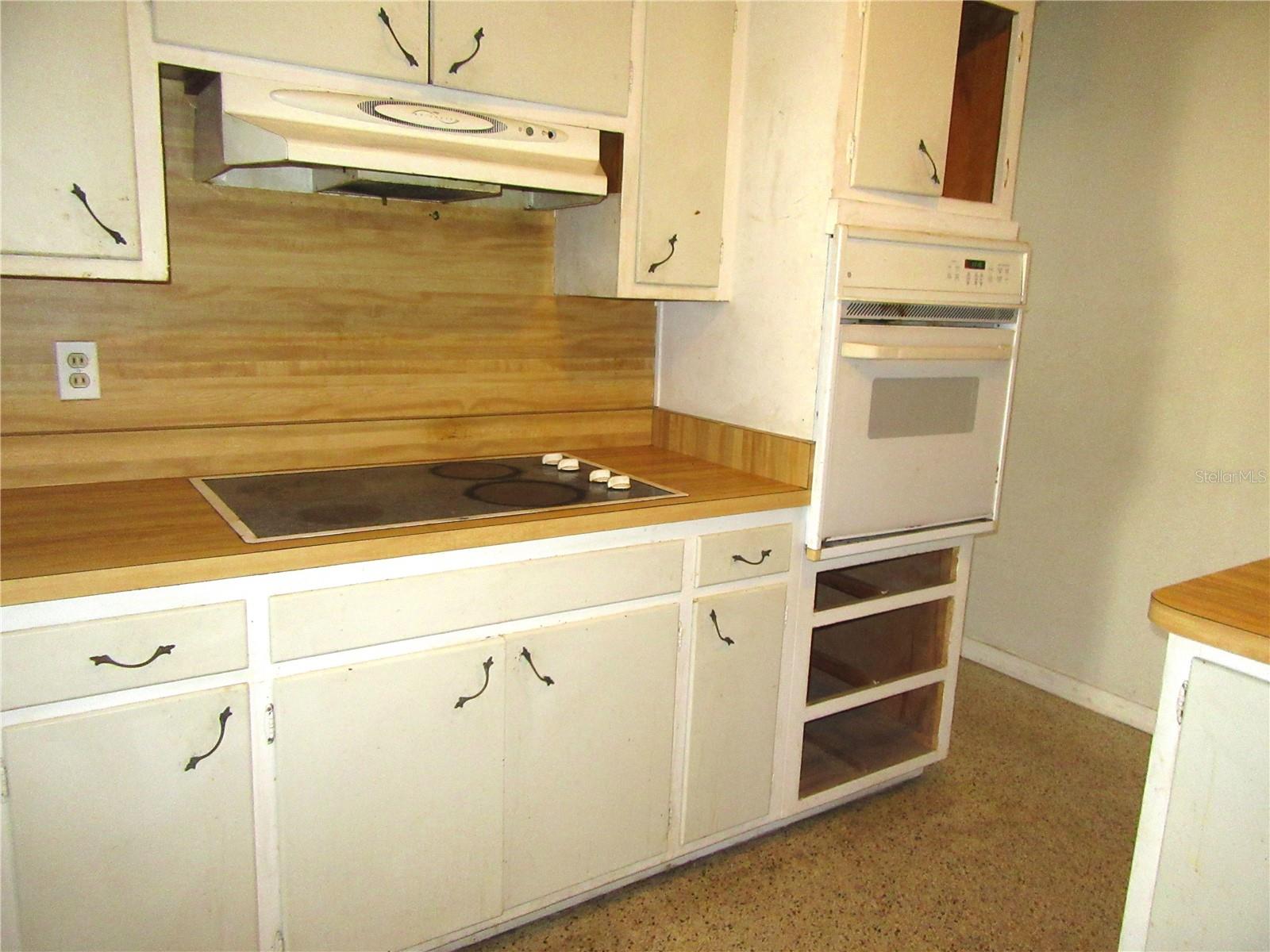 Image 17 of 33 For 1213 Cuttingin Place