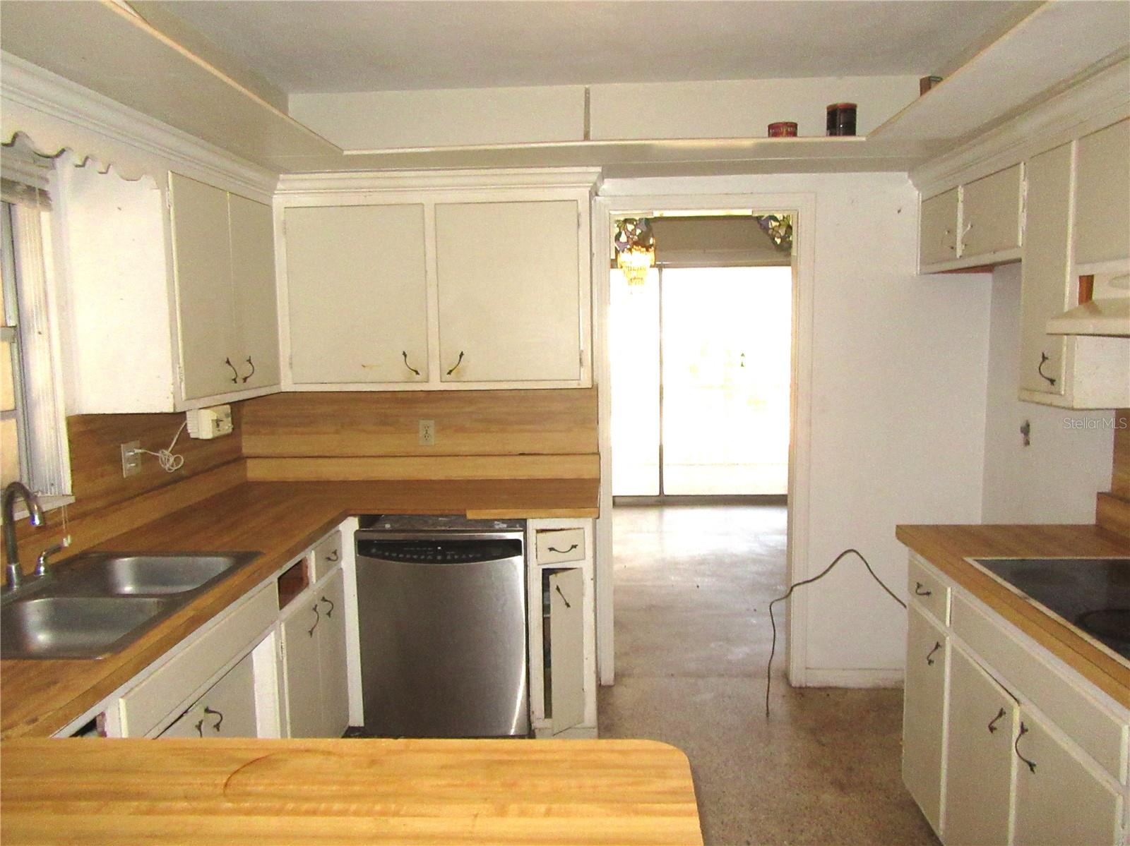 Image 18 of 33 For 1213 Cuttingin Place