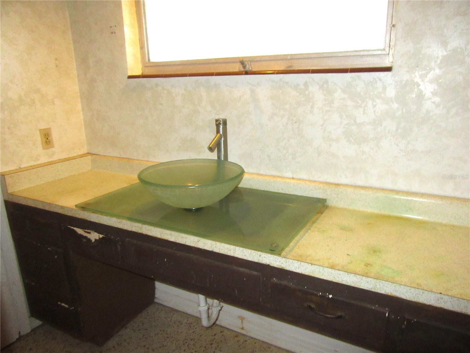 Image 31 of 33 For 1213 Cuttingin Place