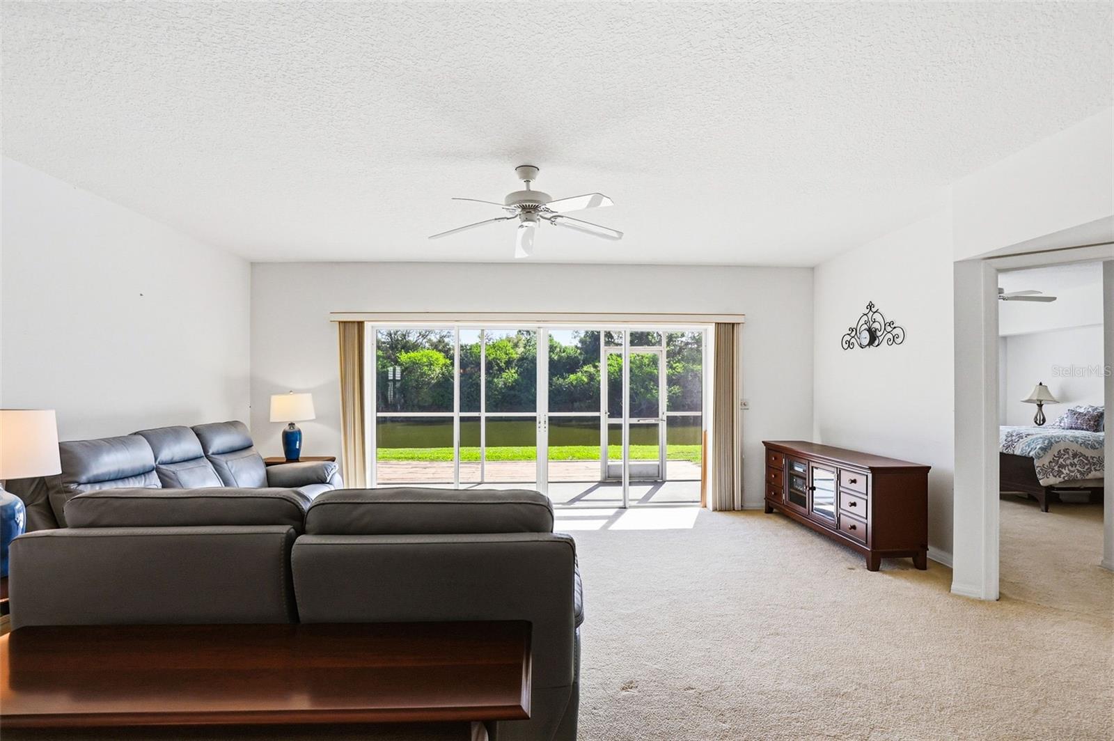 Image 17 of 85 For 1440 Water View Drive W 101